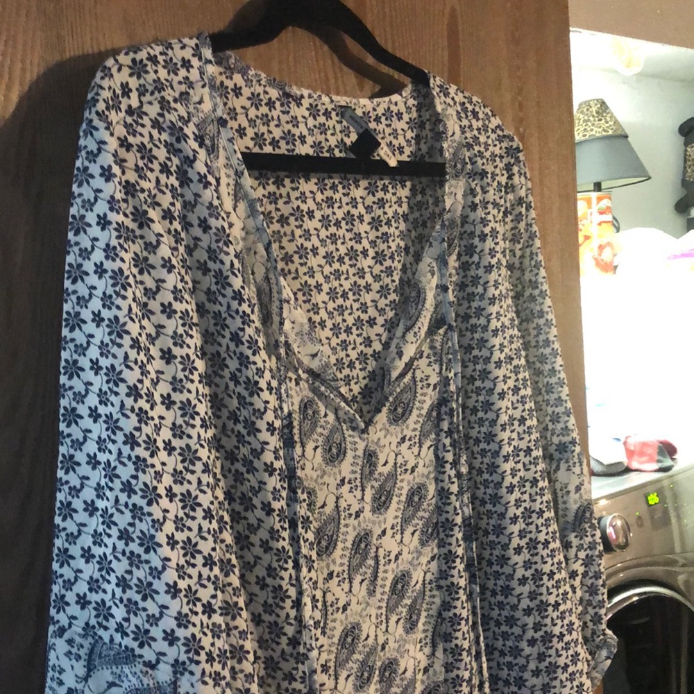 Sheer lightweight tunic